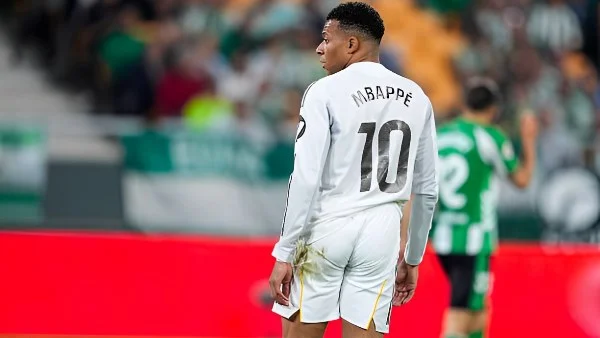 مبابي يحقق إنجاز الألف مباراة مع ريال مدريد