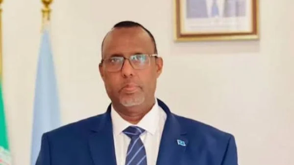 تهنئة من سفير الصومال بمناسبة عيد تحرير سيناء