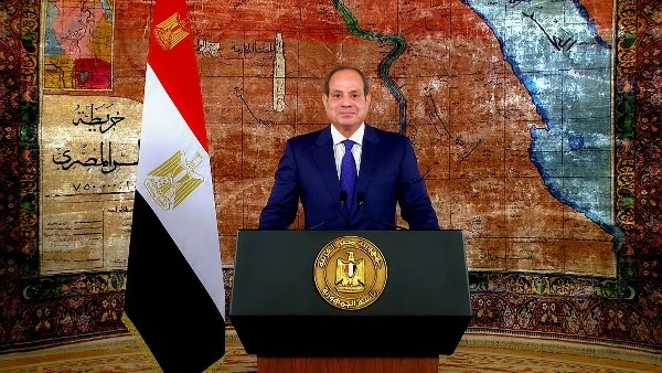 السيسي يؤكد على سيادة مصر في ذكرى تحرير سيناء