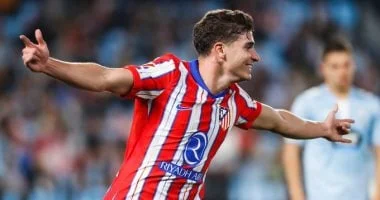 ألفاريز ينفي شائعات الانتقال إلى برشلونة