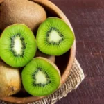 فوائد الكيوي الصحية والجمالية