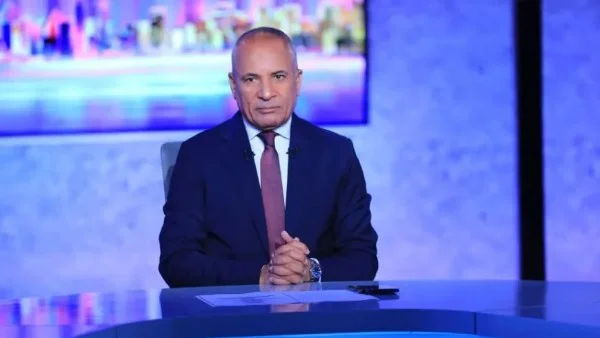 أحمد موسى: إيران تهدد بضرب السفن في مضيق هرمز