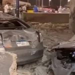 انهيار جزء من عقار قديم بالإسكندرية يسبب أضرارًا للسيارات