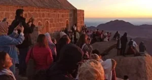 608 سائحين يزورون دير سانت كاترين وجبل موسى