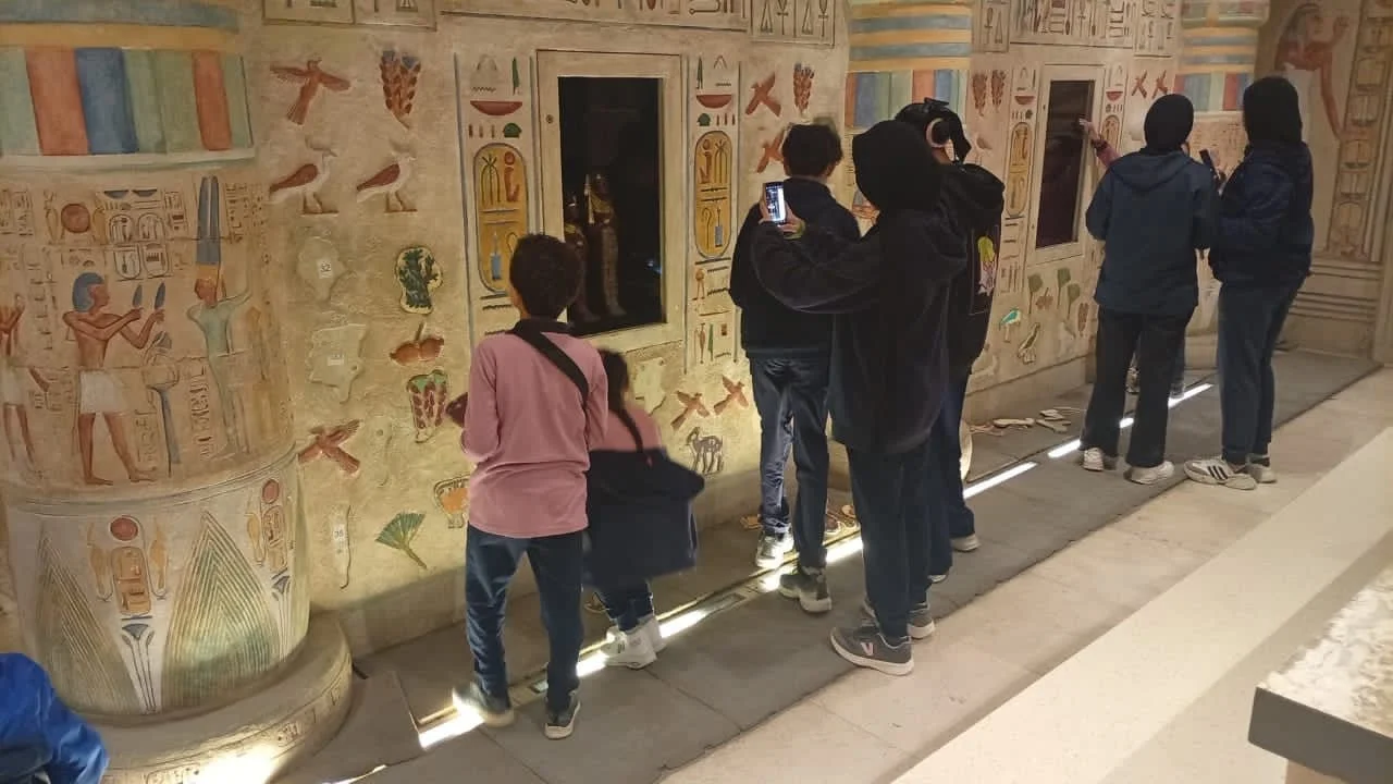 أتوبيس الفن الجميل يستمر في جولاته الثقافية