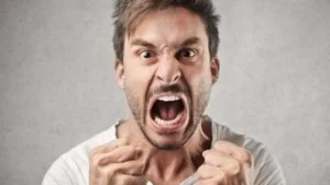 كيفية التحكم في الغضب وفق الشريعة الإسلامية