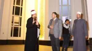 محافظ دمياط يتفقد مساجد جديدة في دمياط ورأس البر