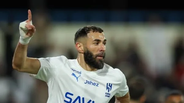 الهلال يحلق بسداسية في شباك الخلود