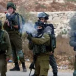 إصابة 6 فلسطينيين خلال اقتحام مركز اقتراع بالخليل