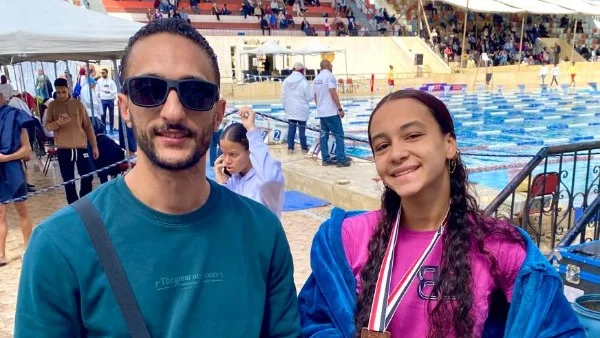 سارة محمد تحرز برونزية السباحة في بطولة الجمهورية