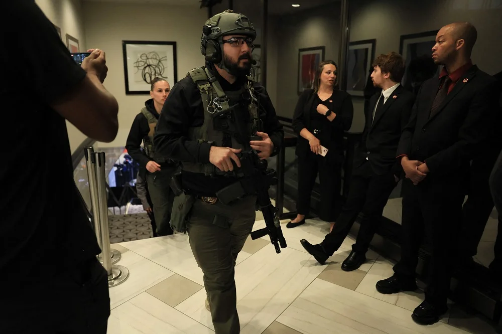 احتجاز شخص في حادث إطلاق نار بحفل مراسلي البيت الأبيض