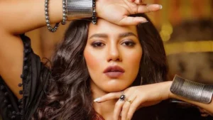 سمية درويش تكشف عن أزمتها النفسية وتفكيرها في الاعتزال