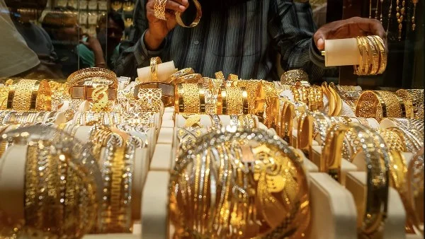 أسعار الذهب اليوم وتأثيرات السوق العالمية