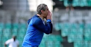 جلسة معتمد جمال مع لاعبي الزمالك قبل مواجهة إنبي