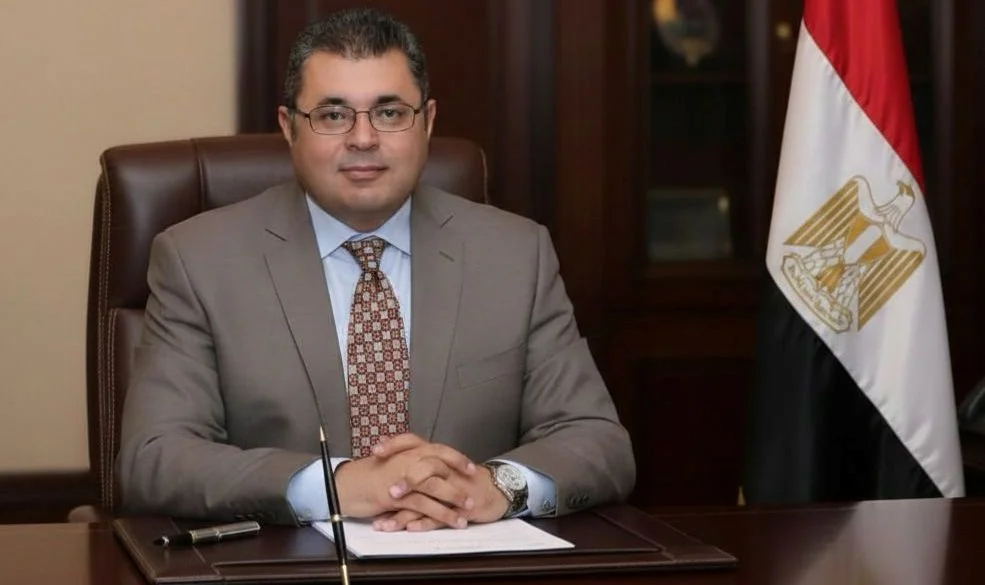 اجتماع نائب محافظ القاهرة لمناقشة التراخيص ومخالفات البناء