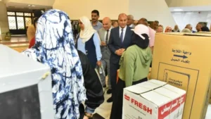 محافظ أسيوط يسلم 20 جهاز عروسة للفتيات المحتاجات