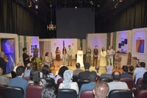 رئيس قطاع المسرح يشهد عرض "أداجيو.. اللحن الأخير"