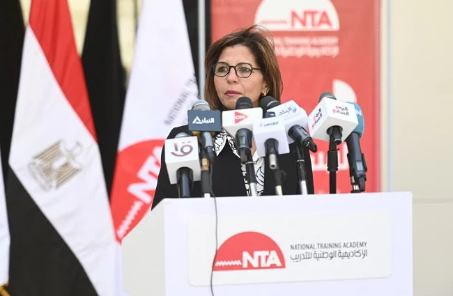 تعاون بين الأكاديمية الوطنية للتدريب ووزارة الإسكان