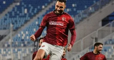 سيراميكا يستعيد عمرو السولية ضد إنبي