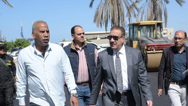 محافظ بورسعيد يتفقد أعمال تطوير ضاحية فاطمة الزهراء