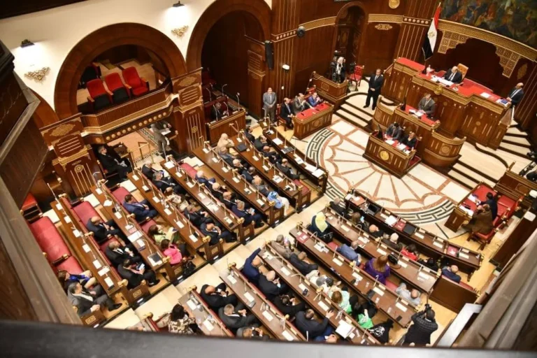 الشيوخ يحيل اقتراحات مهمة للحكومة لتنفيذ التوصيات
