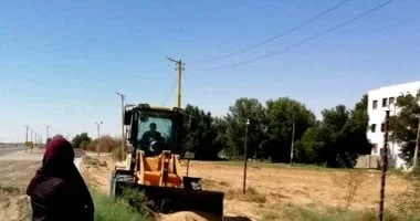 دعم الكهرباء والتشجير في الخارجة بالوادي الجديد