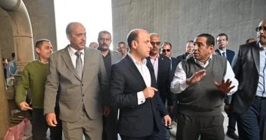 محافظ الغربية يزور صوامع القمح في طنطا