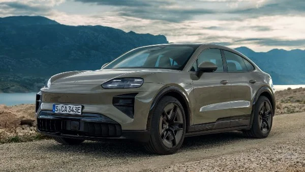 بورشه تكشف عن كايين كوبيه 2027 الكهربائية