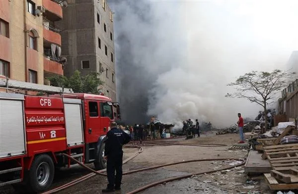 السيطرة على حريق داخل مخزن في مدينة نصر