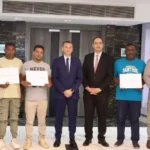 تسليم عقود لمتعافين من المخدرات في أسوان