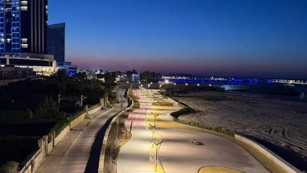 ممشى ساحلي يربط مارينا 7 بمارينا 5