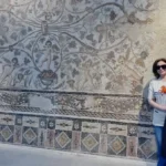 إلهام شاهين تستمتع برحلتها إلى الجزائر