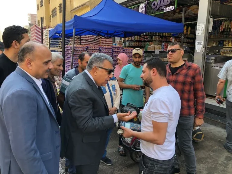 محافظ الدقهلية يتابع معارض السلع والأسعار