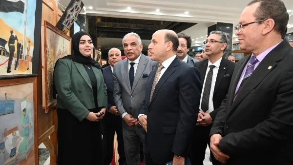 افتتاح المعرض السنوي لطلاب الفنون التشكيلية بجامعة طنطا