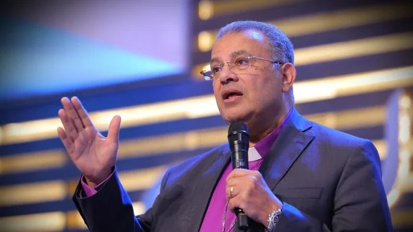 إشادة رئيس الطائفة الإنجيلية بجهود السيسي لتحقيق السلام