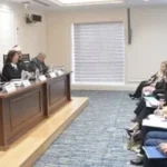 البيت والمدرسة: تكامل في بناء الطفل