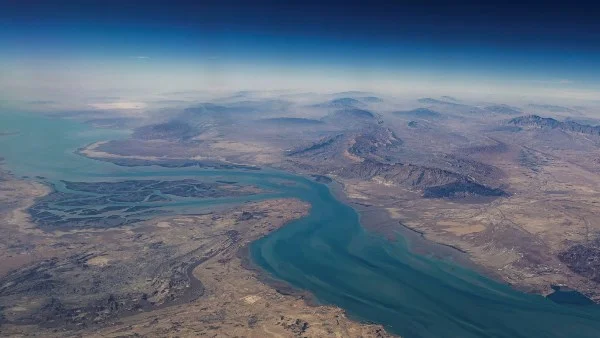 مضيق هرمز وقلق أسواق الطاقة العالمية