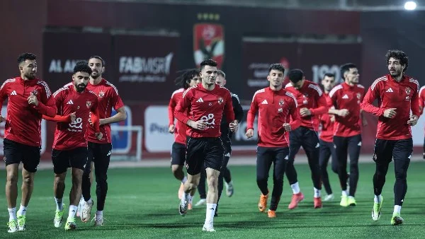 الأهلي يستعد لمواجهة الزمالك بعد خسارة بيراميدز