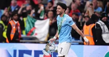 برشلونة يتطلع لضم عمر مرموش من مانشستر سيتي