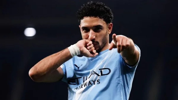 مغادرة محتملة لعمر مرموش من مانشستر سيتي