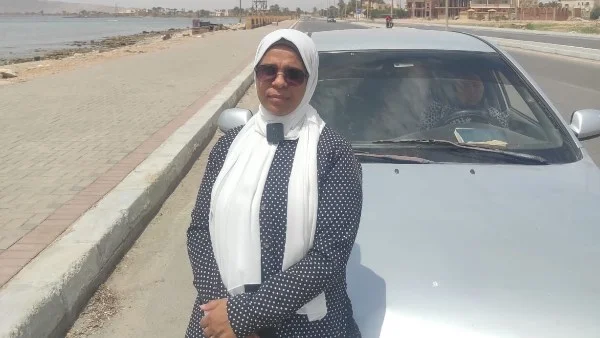 مدربة قيادة تطالب بتخصيص تاكسي للسيدات في سيناء