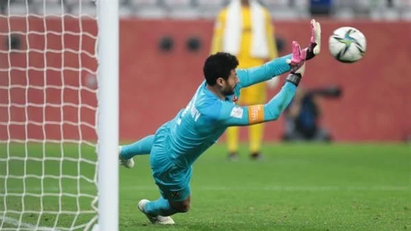 عقوبة محمد الشناوي بعد طرده في مباراة سيراميكا كليوباترا