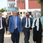 محافظ بني سويف يشدد على الانضباط في زيارة مفاجئة لمدرسة