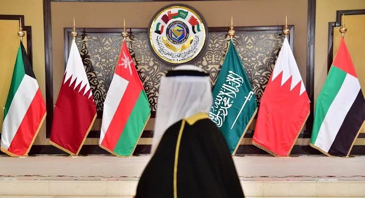 القمة الخليجية في جدة: حكمة في معالجة الأزمات