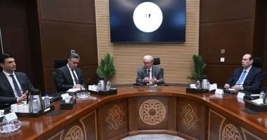 الحكومة تؤكد توفير السلع الاستراتيجية لفترة كافية