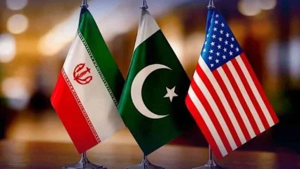 إيران تضع شرطاً على أمريكا لفتح مضيق هرمز