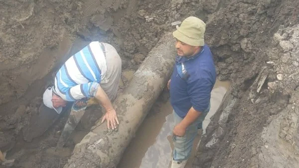 إصلاح خط مياه بقرية أبو بدوي في كفر الشيخ