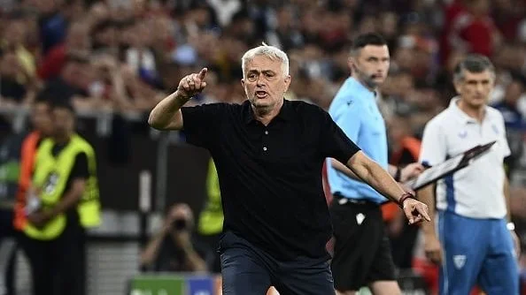 مورينيو يسعى للعودة إلى ريال مدريد قبل نهاية مايو