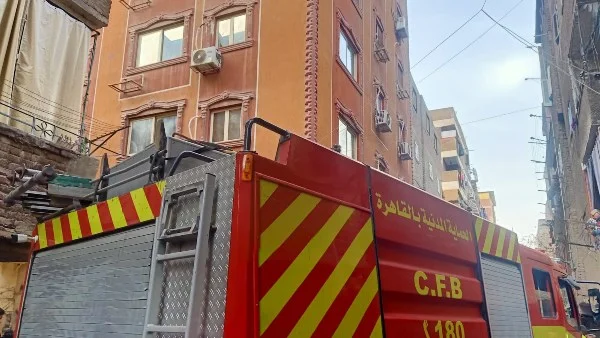 السيطرة على حريق في شركة بالشيخ زايد