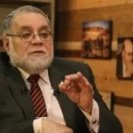 توافد العشرات لتأدية صلاة الجنازة على الراحل مختار نوح